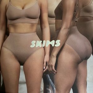 Skims lg -XL black sculpting thong NIB